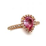 1.07 ct. Pink Sapphire and Damond 18k Rose Gold Ring