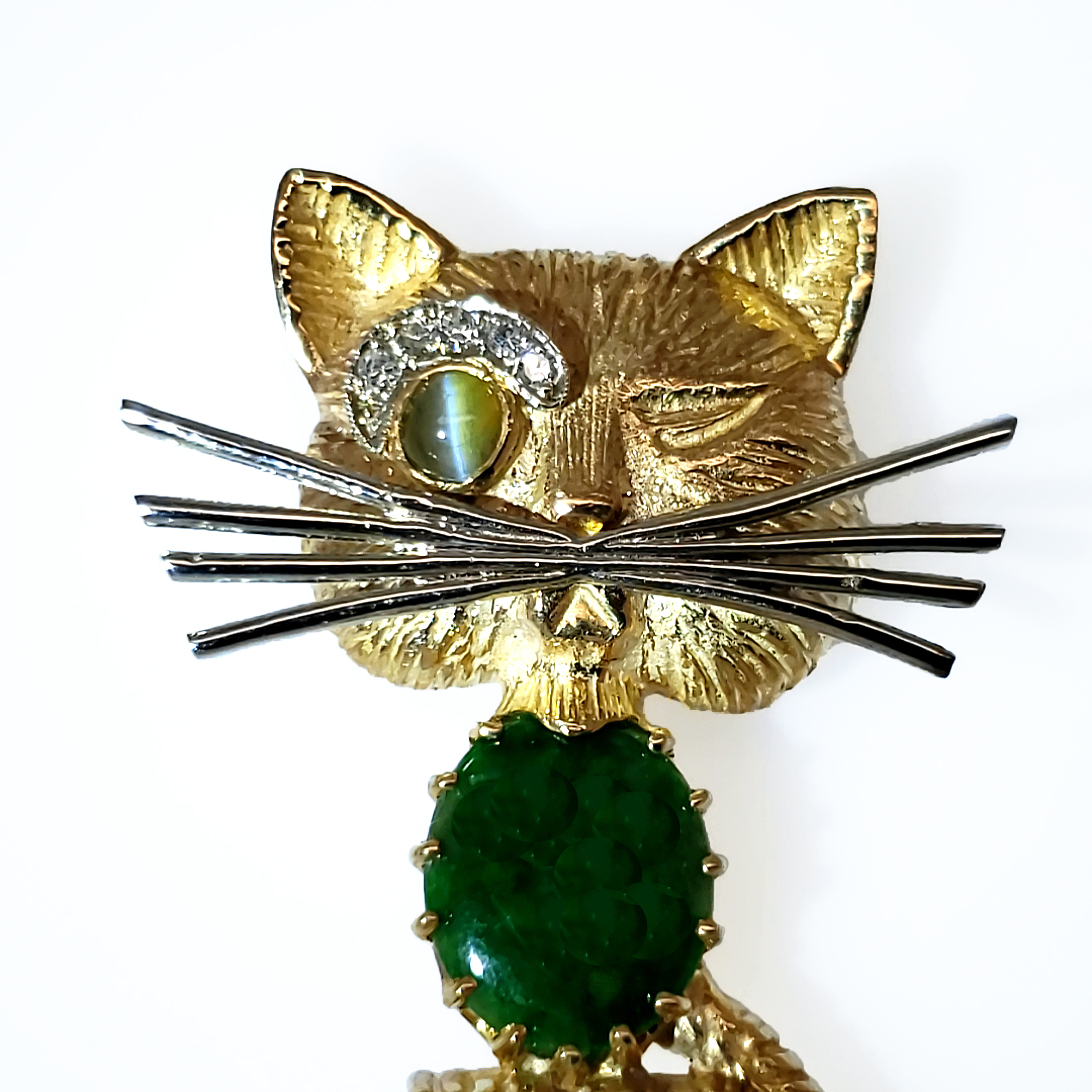 TheEclecticBazzar Cat Pin | Cat Brooch | Green Eyes | Filigree | Gold Tone 